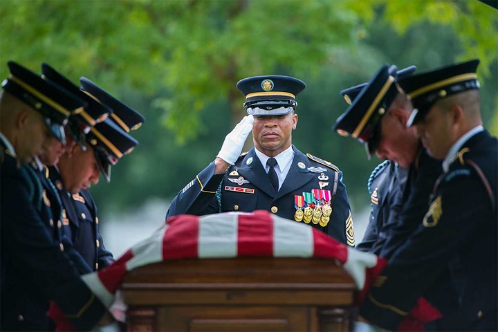 Những khoảnh khắc xúc động trong đời binh nghiệp của binh sĩ Mỹ